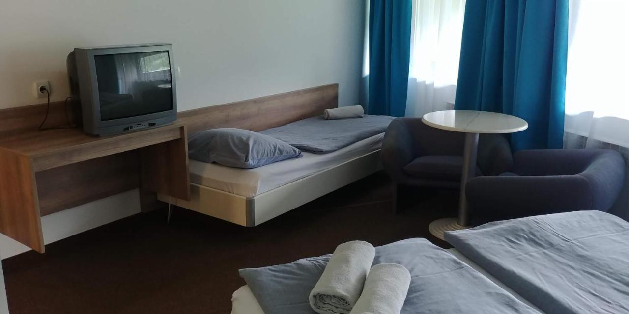 Hotel Trojane, Inspiration Of The Green Retreat Екстер'єр фото
